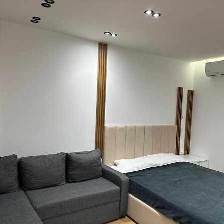 Cozystayapartments By Flow Тирана Екстер'єр фото