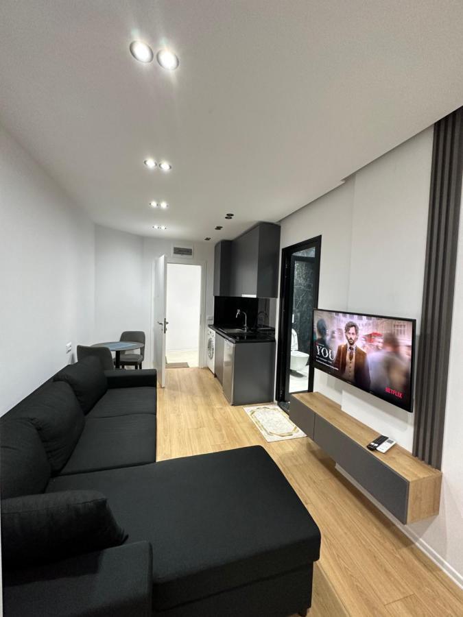 Cozystayapartments By Flow Тирана Екстер'єр фото