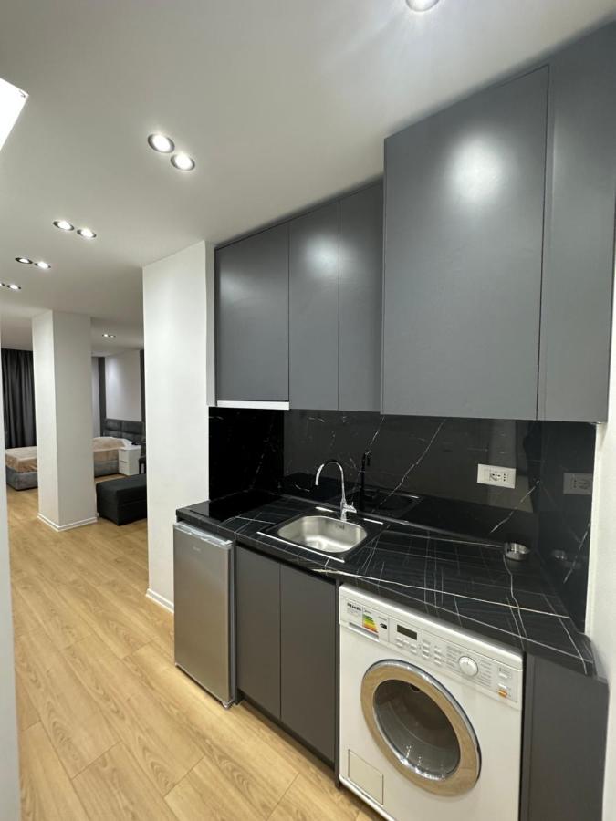 Cozystayapartments By Flow Тирана Екстер'єр фото